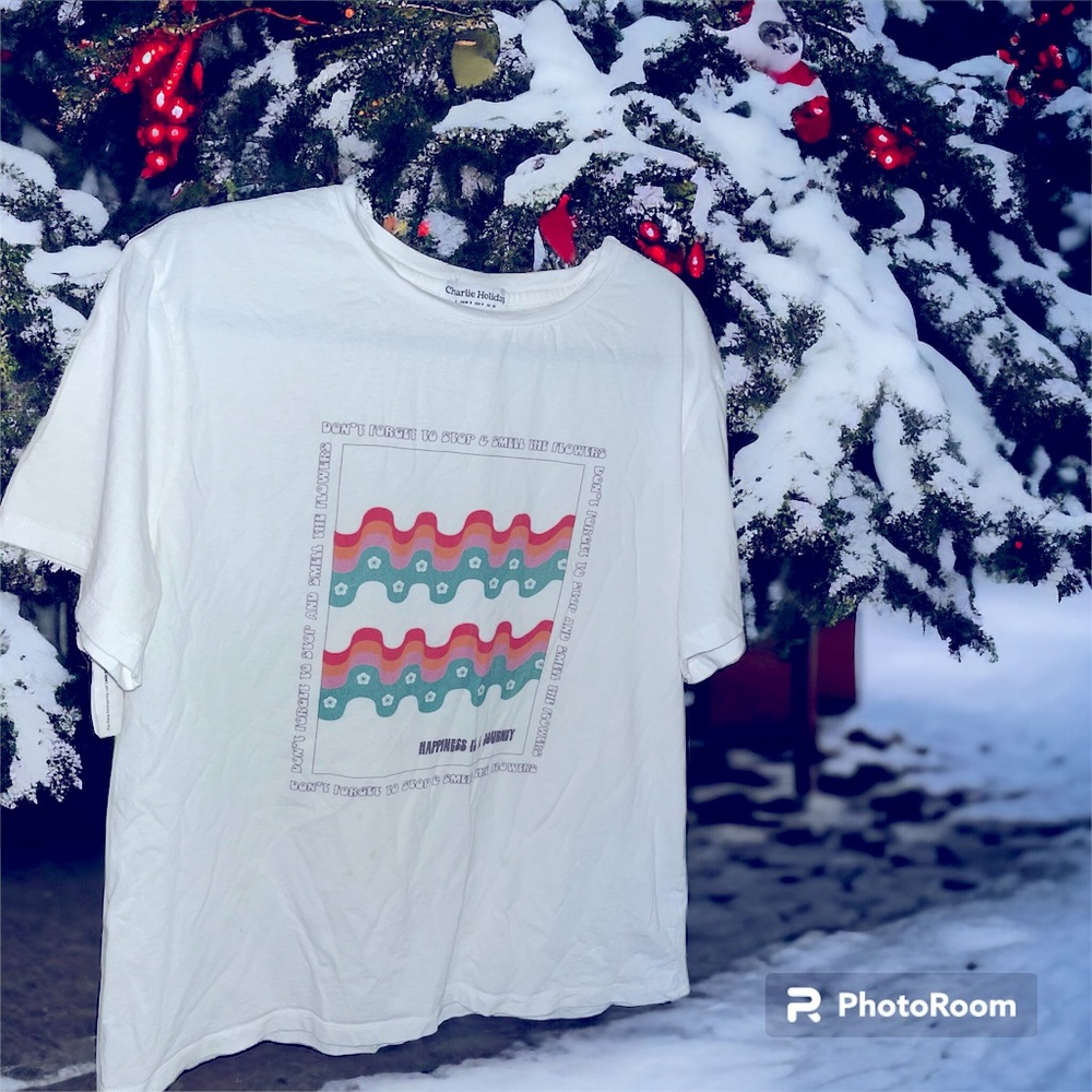 Tee shirt size small Happiness is a journey logo